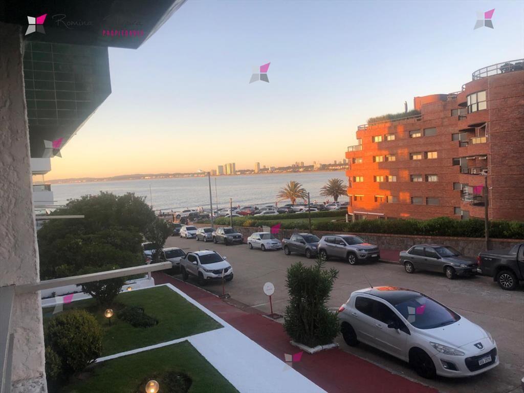 VENTA APARTAMENTO 2 DORMITORIOS EN EDIFICIO POSITANO