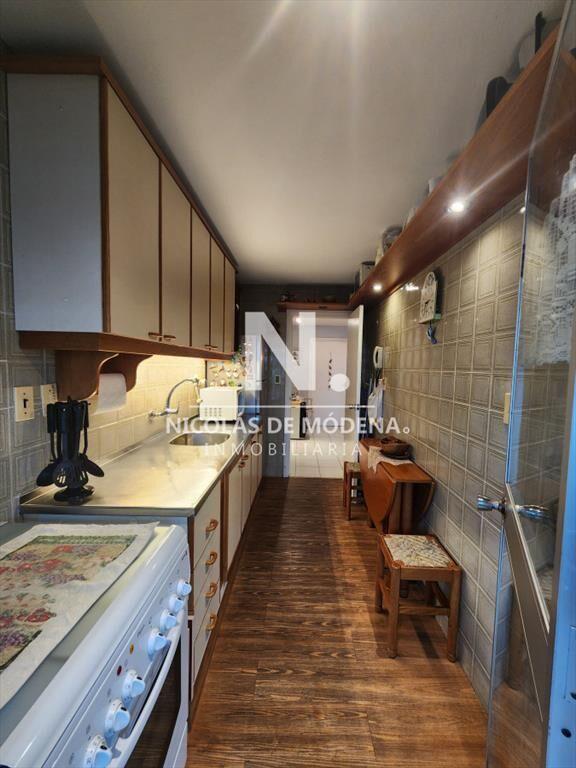 Vende apartamento de 2 dormitorios en Punta del