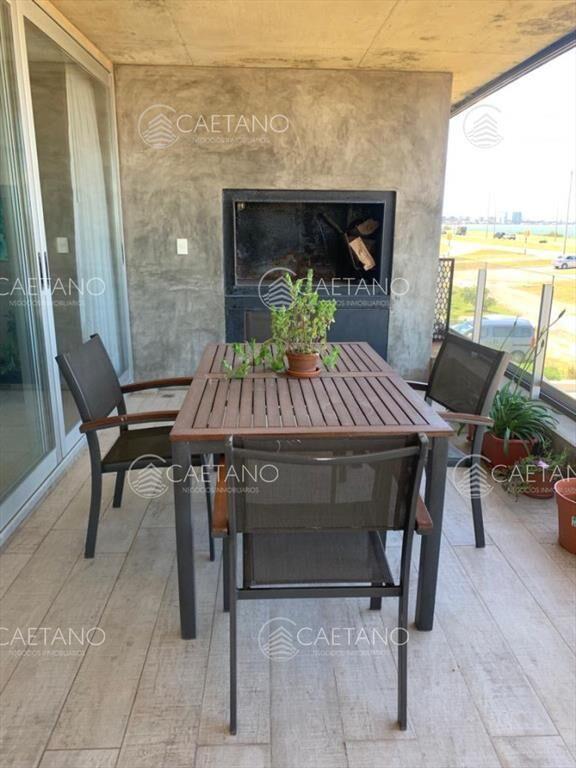 Apartamento en venta 3 dormitorios en la Mansa