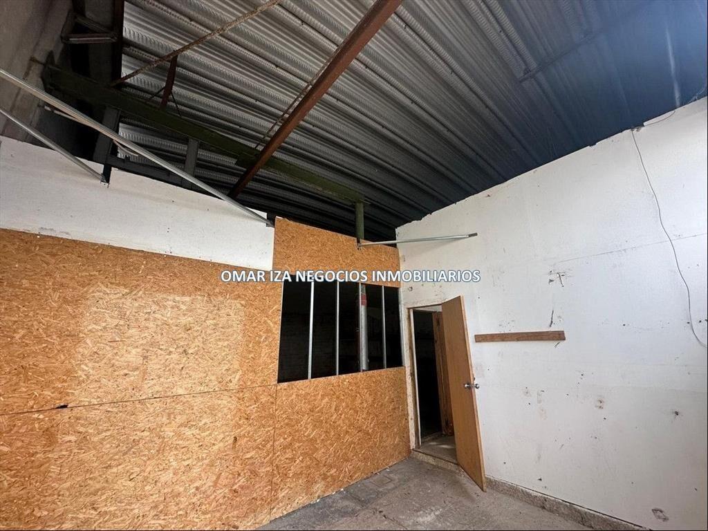 Venta casa + galpón en Barrio Ituzaingó, prox Hipodromo de