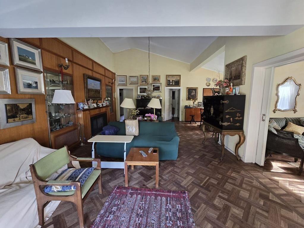 Gran casa en excelente zona de Pocitos Nuevo próximo al Sho