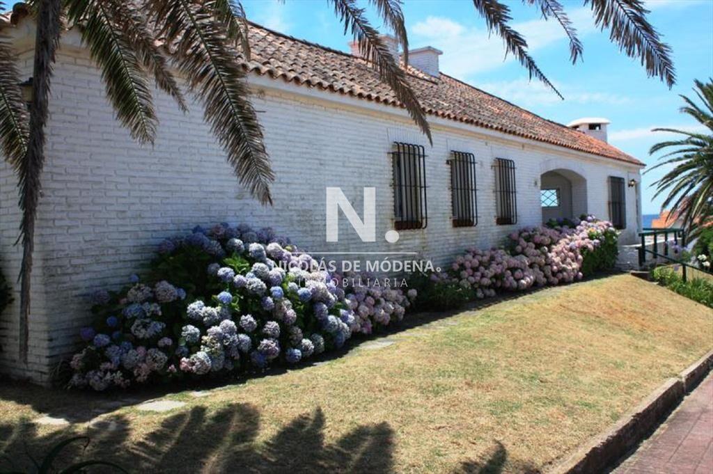 Zona Faro con vista franca al mar. Producto