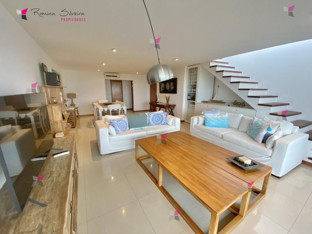VENTA 3 DORMITORIOS + DEPENDENCIA MARIGOT BRAVA