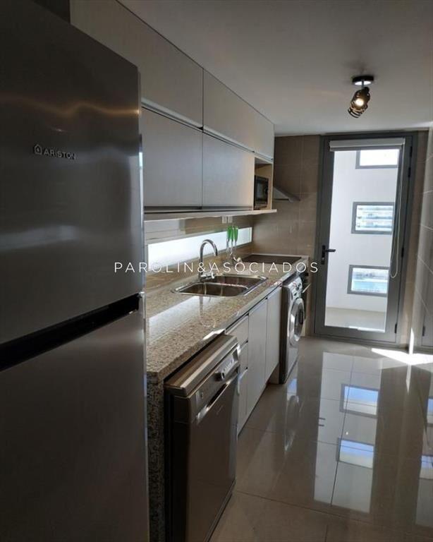 Apartamento en venta con vista a playa Brava, del