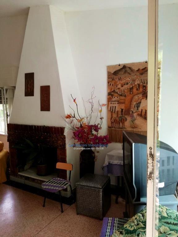 Casa en Venta en Barrio Lezica. Ideal como inversión.