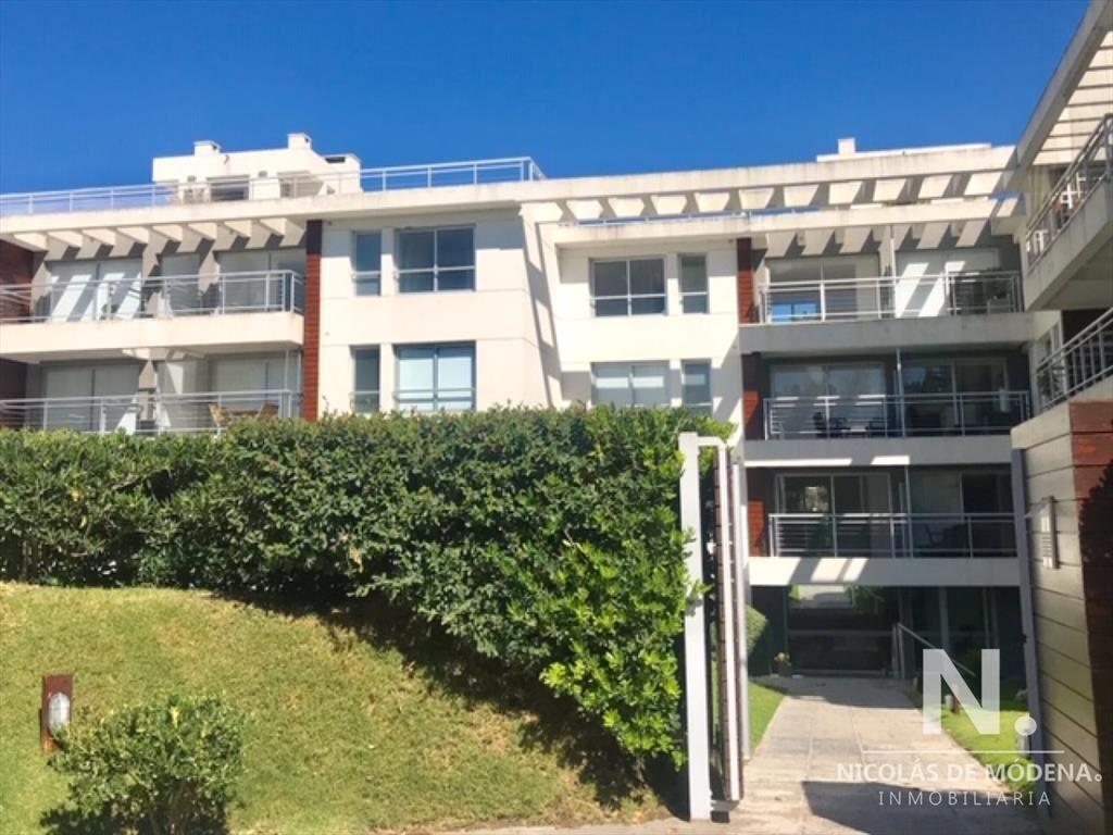 Apartamento en venta en playa brava
