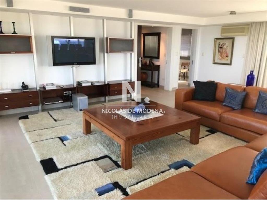 Hermoso departamento en venta con vista al mar.