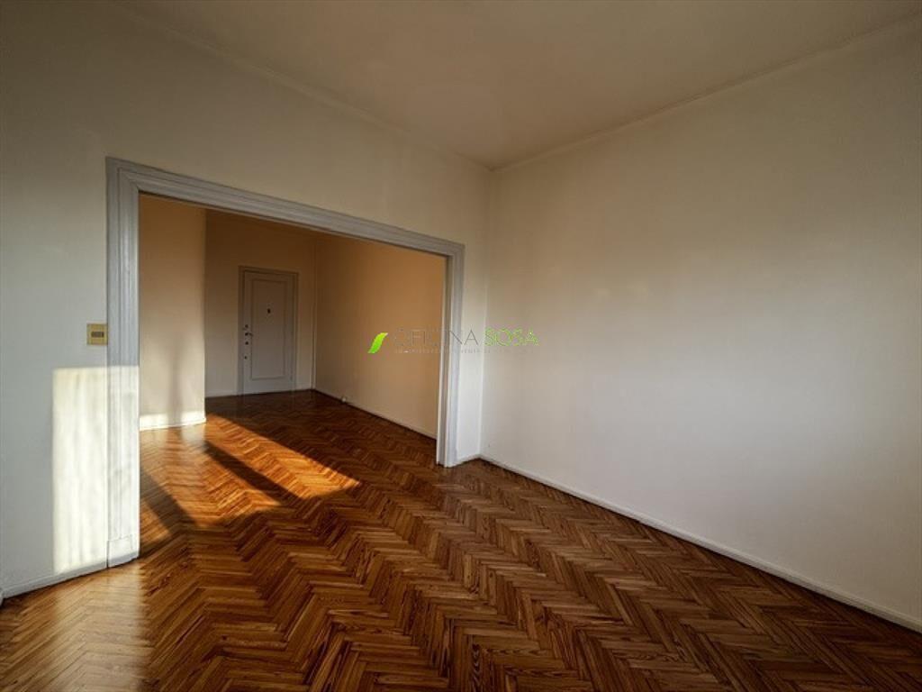 Oficina Sosa - Bulevar y Agraciada Excelente construcción