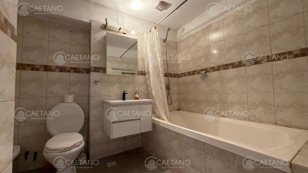 Casa en venta  4 dormitorios - Club del Lago