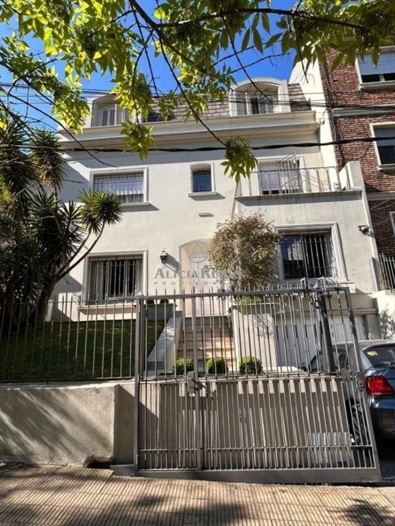 CASA EN BOSCH Y PONCE! DE CATEGORIA! GRAN FONDO. 7 DORM-...