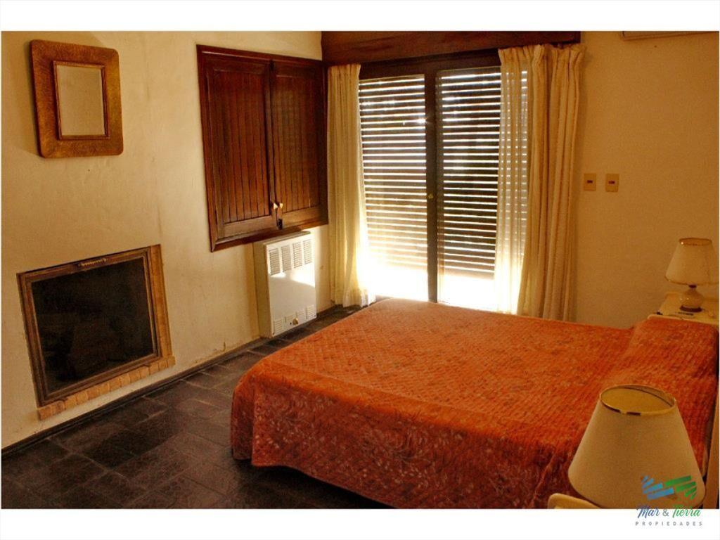 Vendo casa 5 dormitorios con piscina, primeras paradas play