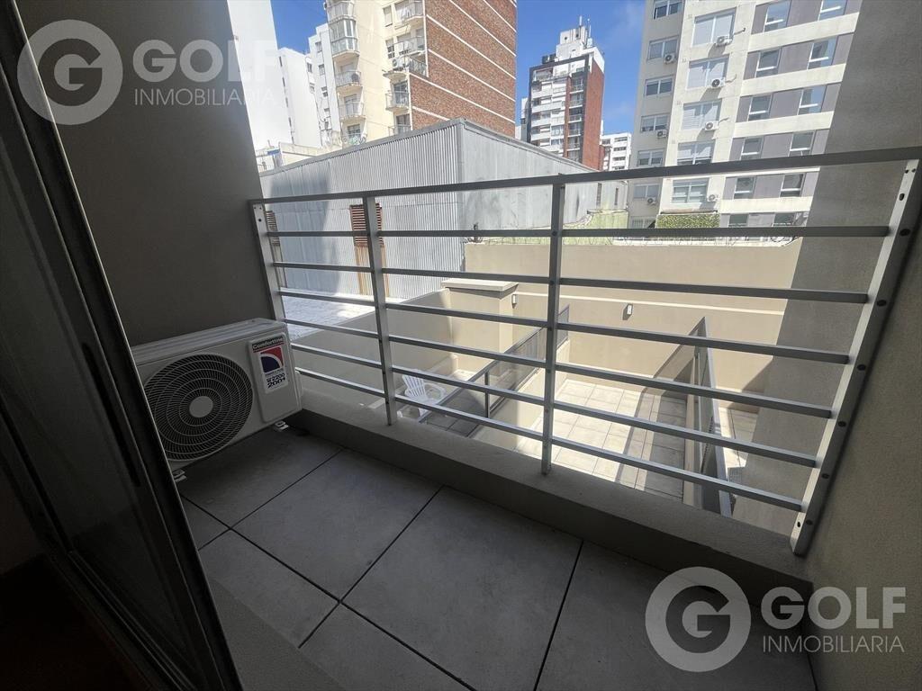 Venta de monoambiente con terraza en Punta Carretas