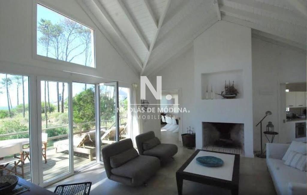 Casa en Laguna Blanca - La Barra