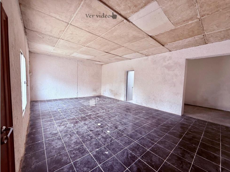2318/p/3 Venta Apto tipo Casa PH 1dorm La Blanqueada