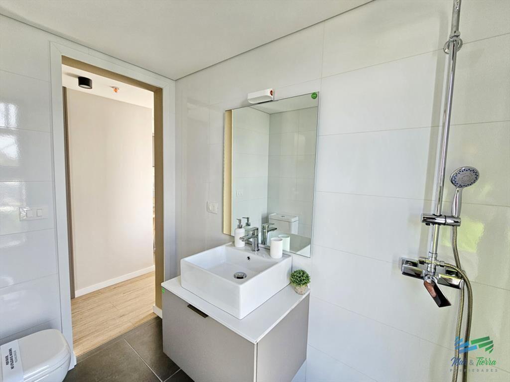 VENTA APARTAMENTO A ESTRENAR DE 1 DORMITORIO, 1 2