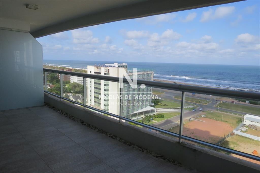 Apartamento en Punta del Este, Brava
