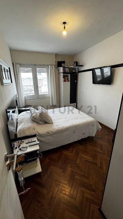 venta ciudad vieja, 2 dormitorios excelente estado, bajos...