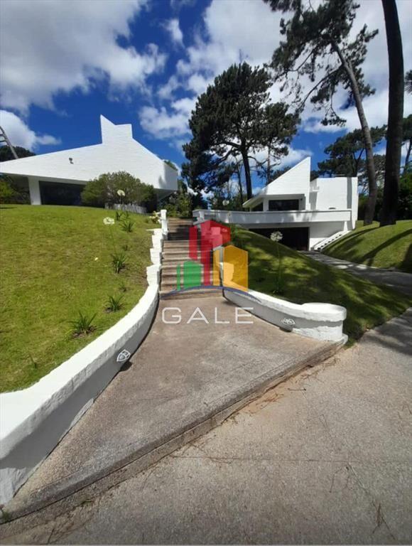 Casa en venta en Lugano, Punta del este, 3 y
