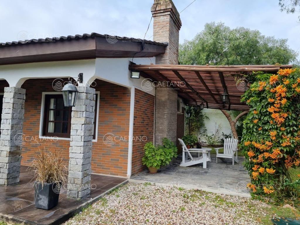 Casa en alquiler de 3 dormitorios en Punta del Este
