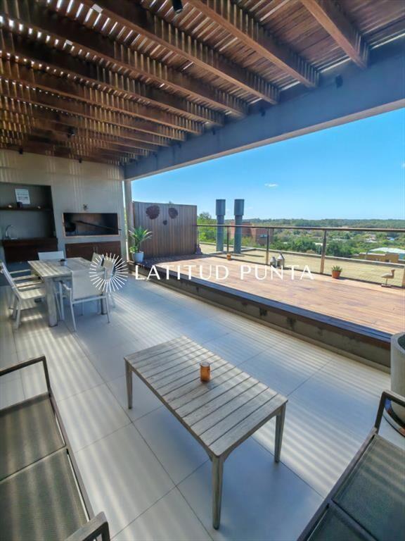 Apartamento 2 dormitorios en suite. Punta Ballena