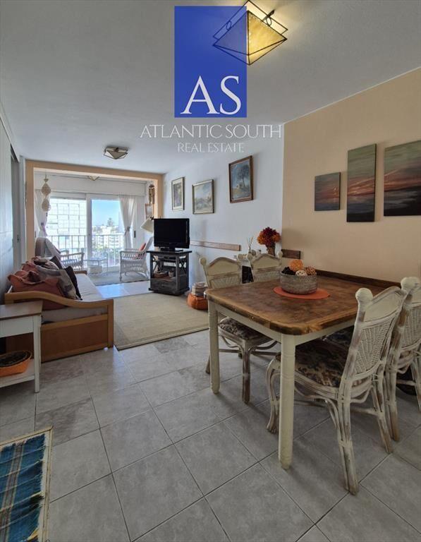 Apartamento de 1 dormitorio con vista parcial al