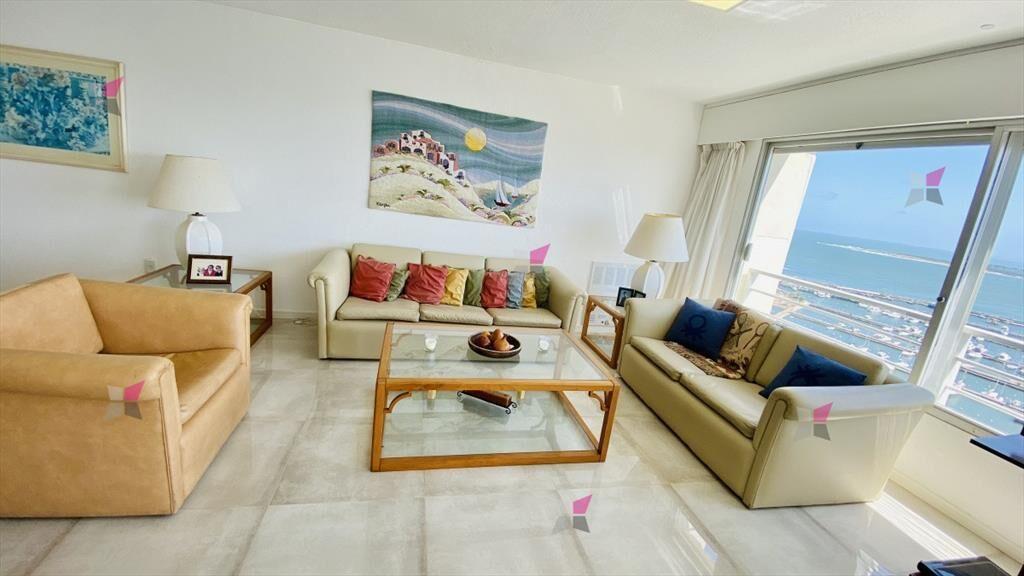VENTA DE APARTAMENTO DE 3 DORMITORIOS EN PENINSULA PUNTA DE