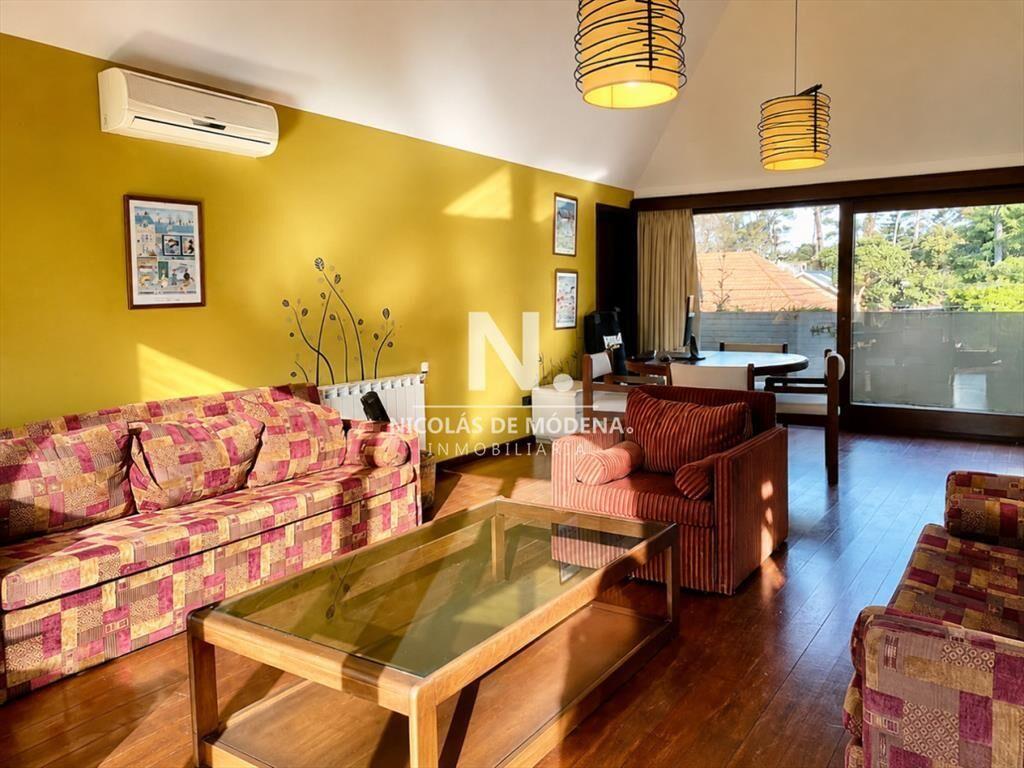Vende casa en playa mansa, Punta del Este de 3 dormitorios
