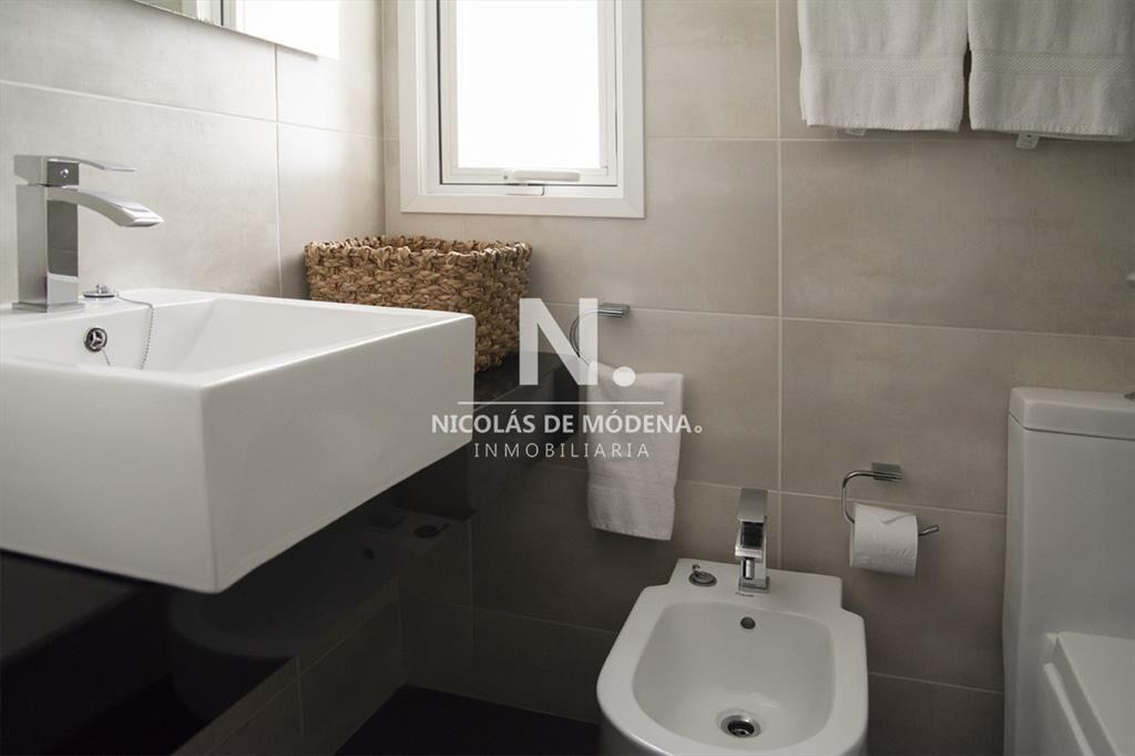 Hermoso Departamento en venta en La Peninsula, .