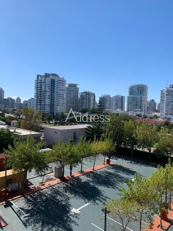 edificio en la mansa apto que mira a la brava