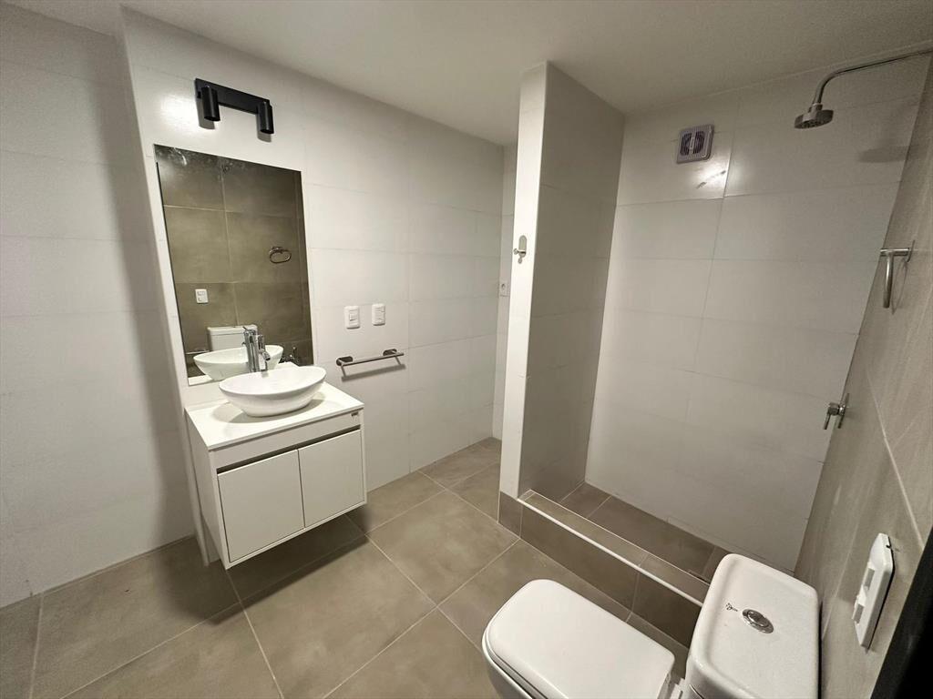 Loft frente a plaza Matriz, 77,5 M2, planta baja   entrepis