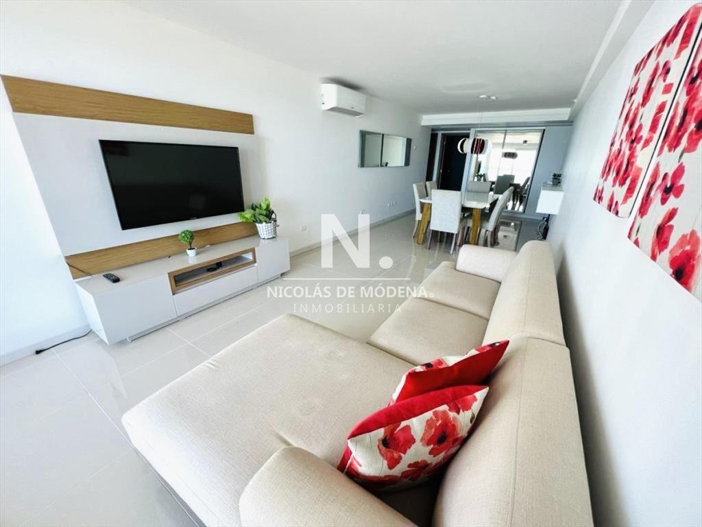 Alquiler temporario de Apartamento de 2 Dormitorios con Par