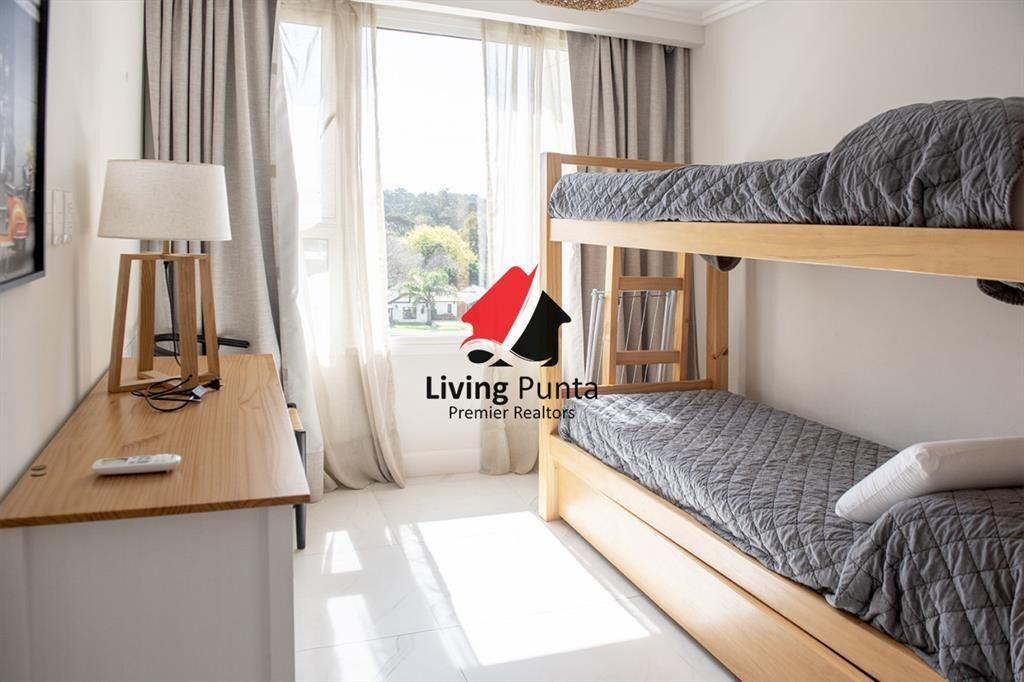 Vende departamento de 2 dormitorios en Playa del