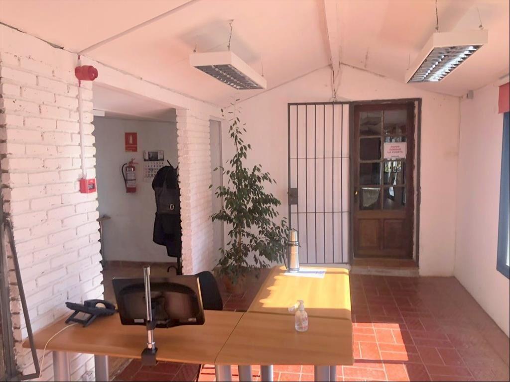 Deposito con terreno en venta en Canelones