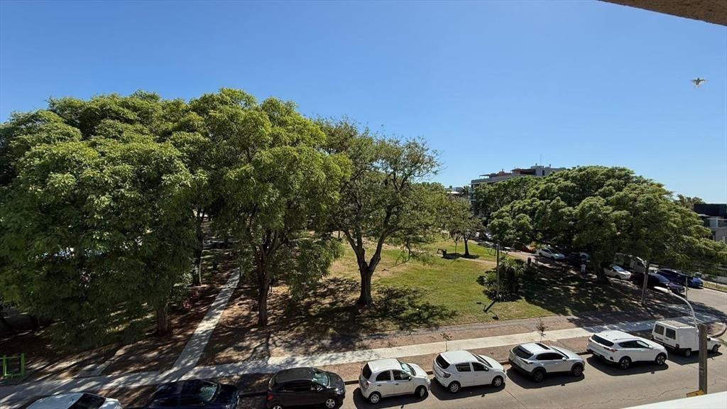 Proximo Puerto del Buceo, 29 m2, terraza, lavadero y barbac