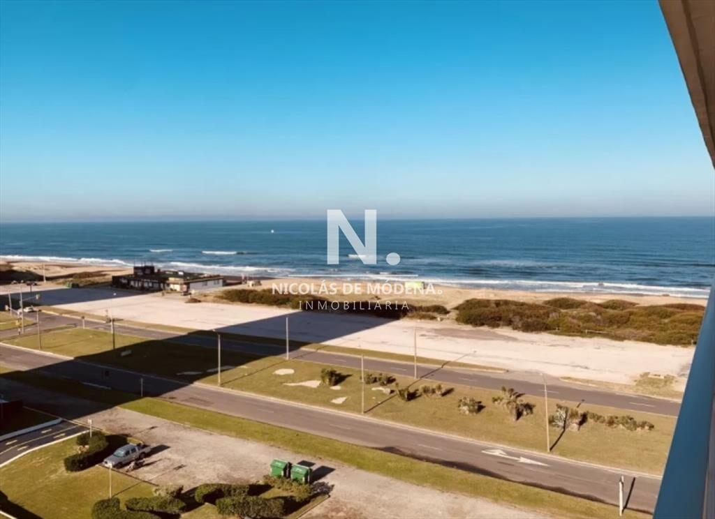 Vende apartamento de 3 dormitorios en Brava, del