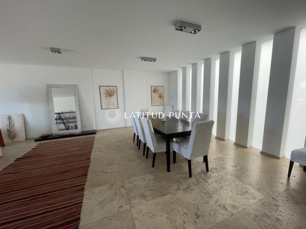 Apartamento en La Barra, 4 dormitorios