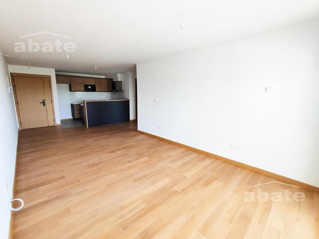 Alquiler apartamento de 1 dormitorio con patio - Punta Carr
