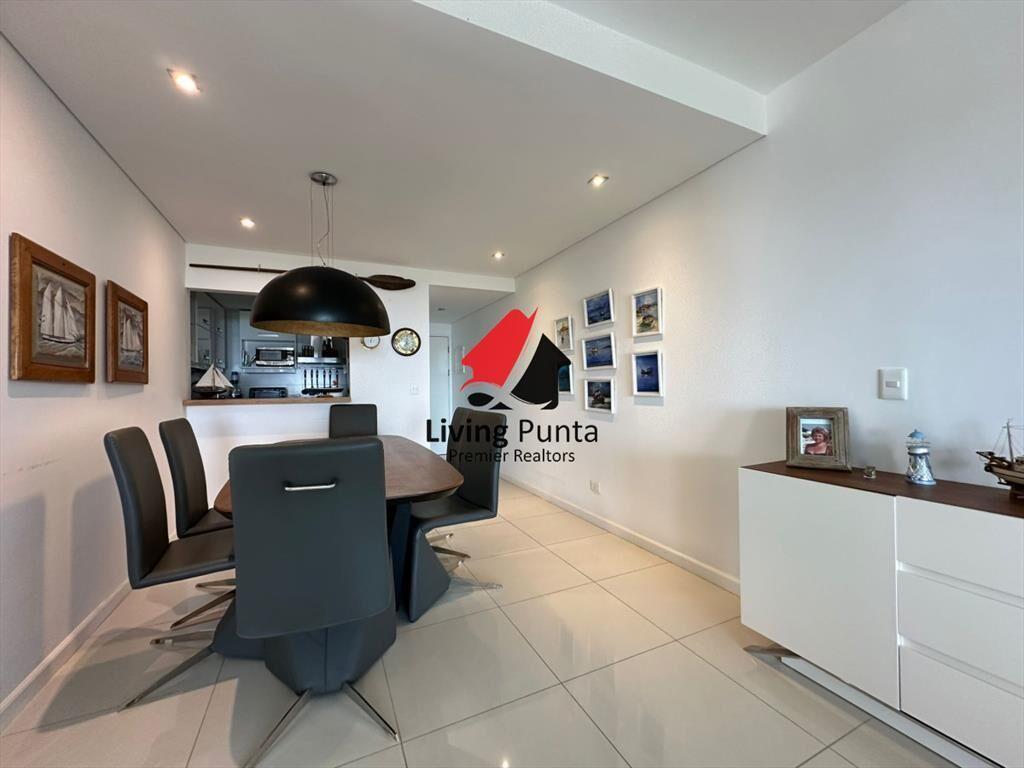 Vende departamento en Azure tower, playa mansa de