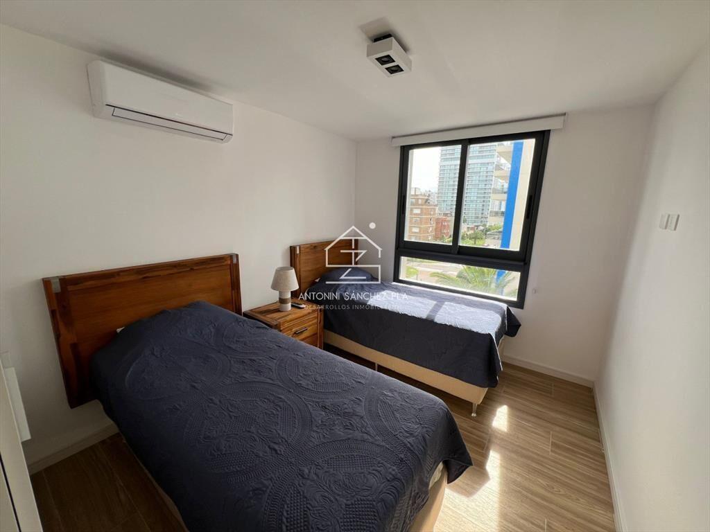 Apartamento en Venta de 2 dormitorios en Punta ,