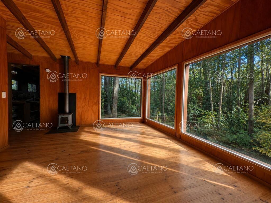 VENTA DE TERRENO CON 2 CABAÃ?AS PUNTA BALLENA-LAS
