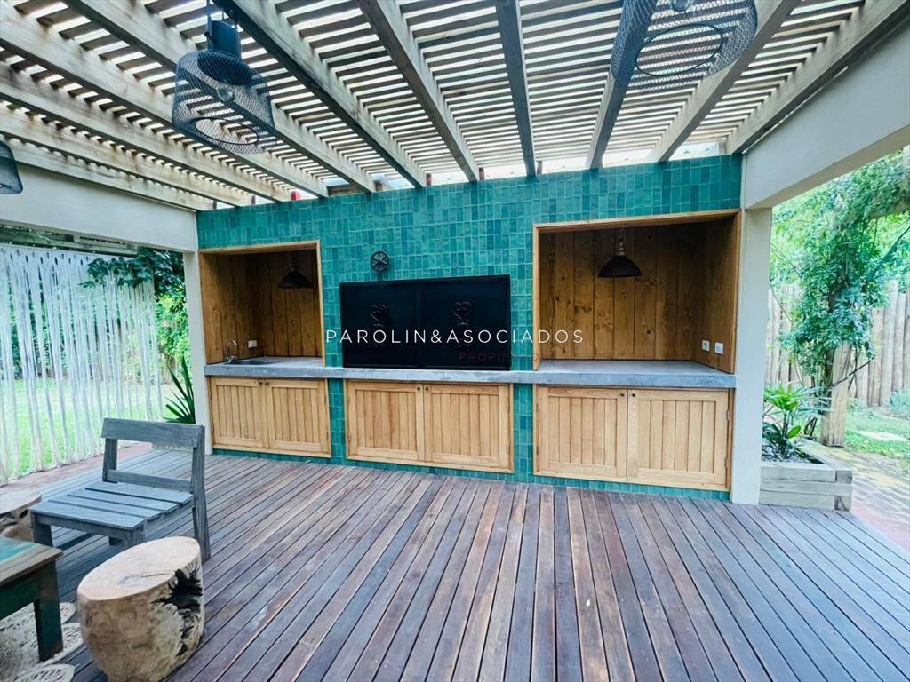 Casa de 3 dormitorios en barrio privado La Punta