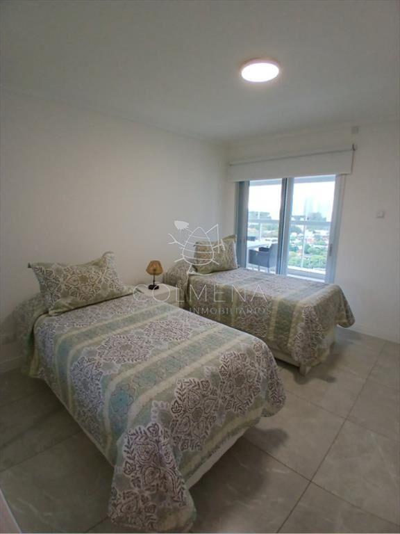 Apartamento 2 dormitorios 2 baños Torre de anual