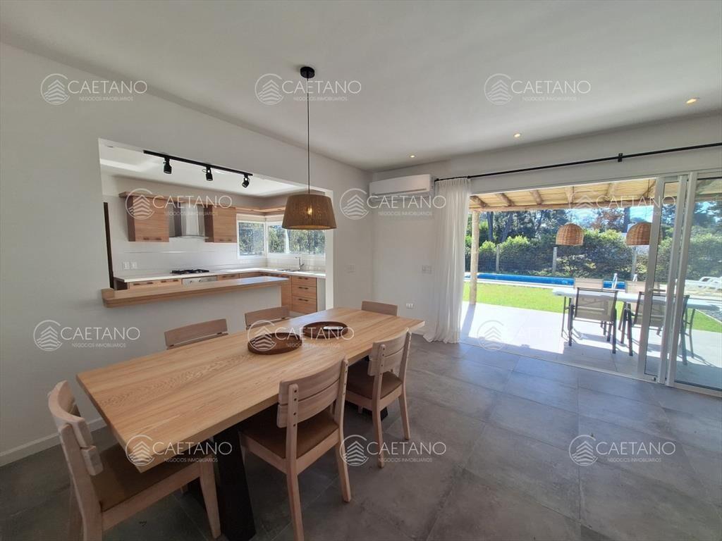 Casa a estrenar en la barra con piscina para la