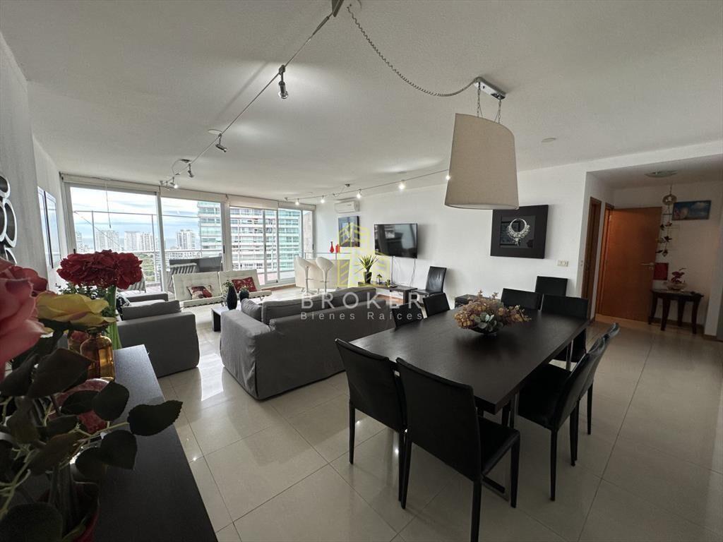 Venta y alquiller de espectacular penthouse con a