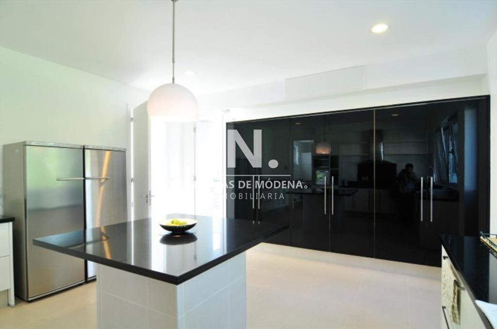 Venta de casa Minimalista en Parque del Golf, del