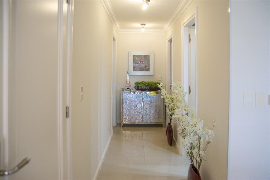 Hermoso departamento en edificio Imperiale en 3