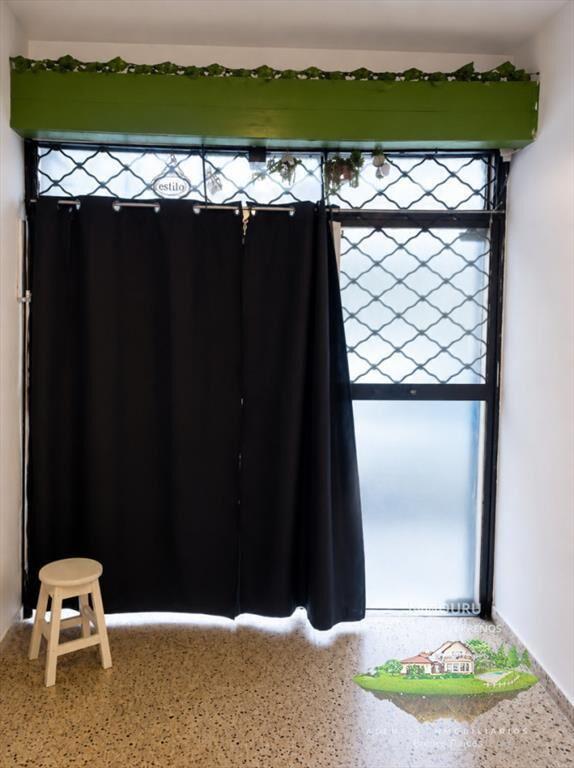 Local en Venta proximo a 18 de Julio, acepta Permuta