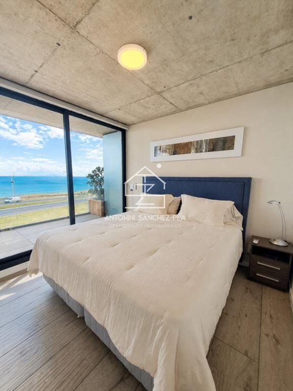 Espectacular departamento de 3 dormitorios frente al mar. W