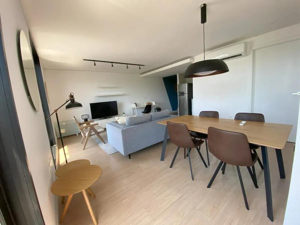 Apartamento en  venta 2 dormitorios, con garaje piso 9 bien