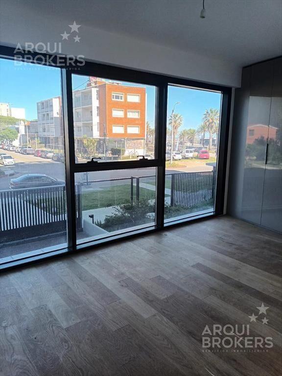 Apartamento de 2 dormitorios en venta en Malvín